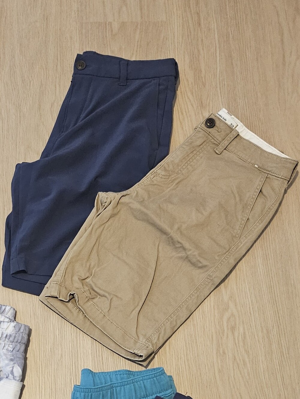 Abercrombie kids Khaki and Navy  Shorts